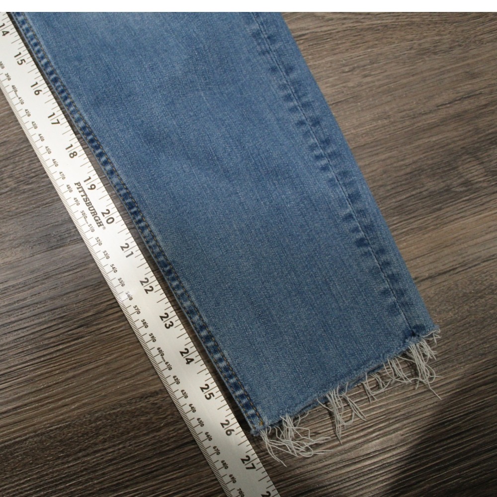 Vigoss Thompson Tomboy Jeans Size 30 Distressed Frayed Hem Light Wash Denim‎ - Picture 8 of 11